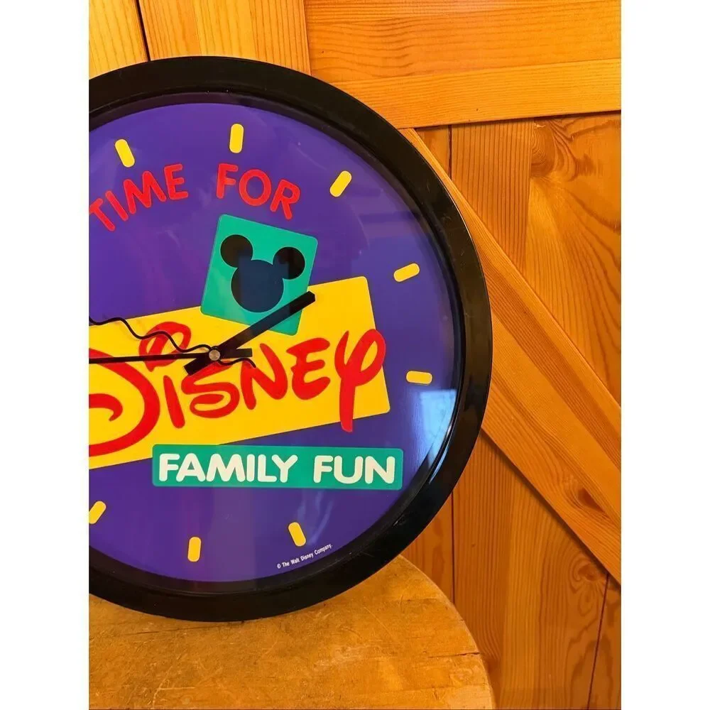 Vtg Disney Family Fun Wall Clock 90s Logo TV Promo Memorabilia Works 14.5”(6399)